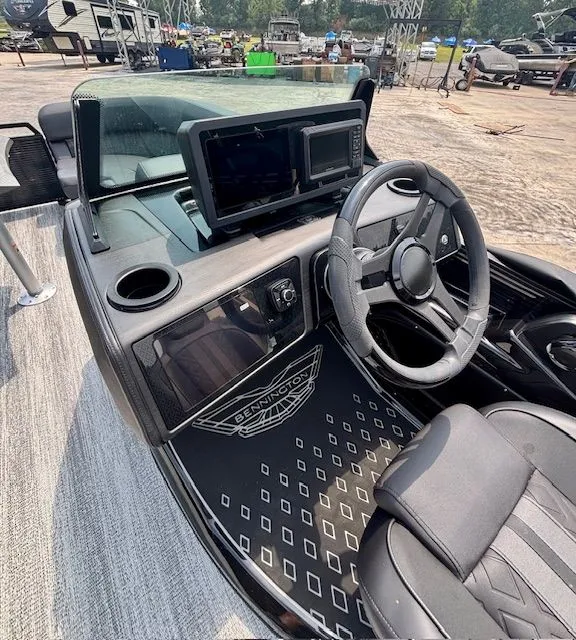 Slide: The Image of Bennington M Series 22 M-Swing Back 2026 - 11