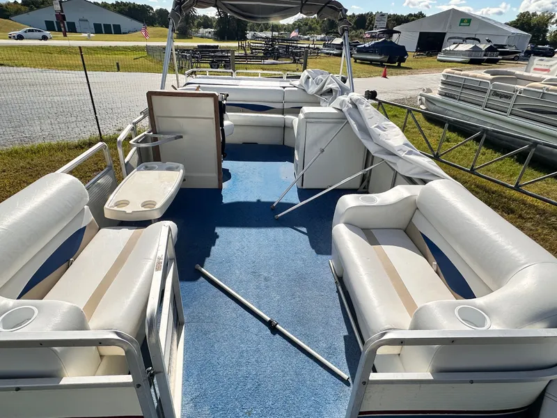 Slide: The Image of HARRIS FLOAT BOAT 24ft pontoon 1988 - 7