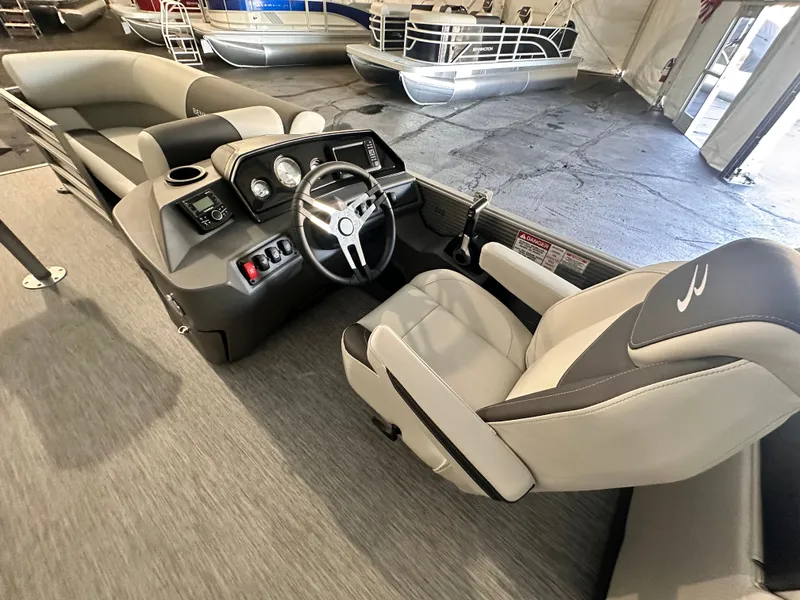 Slide: The Image of Bennington S-One 22 SSR TWIN TUBE 2026 - 5