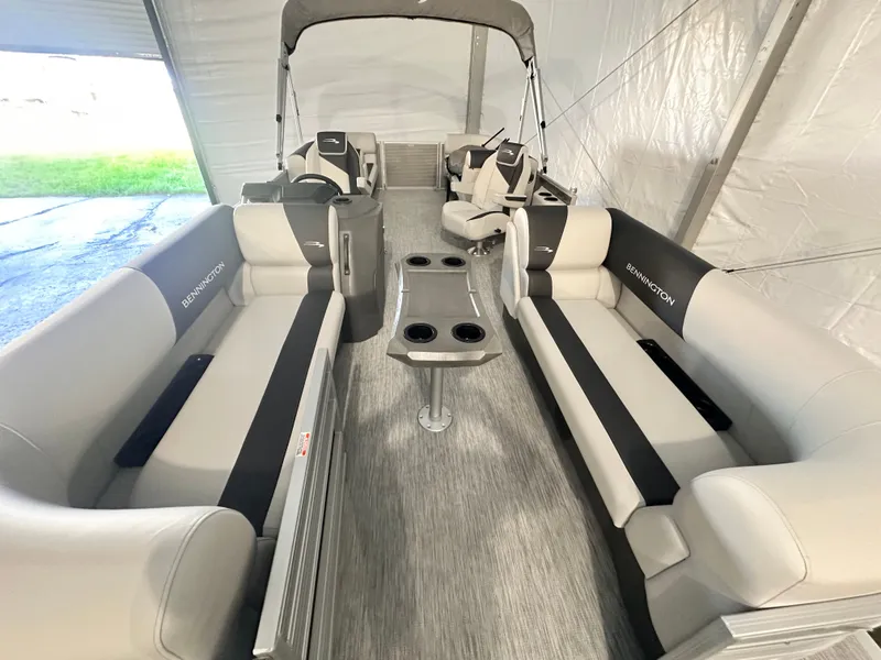 Slide: The Image of Bennington S-One 22 SSR TWIN TUBE 2026 - 7