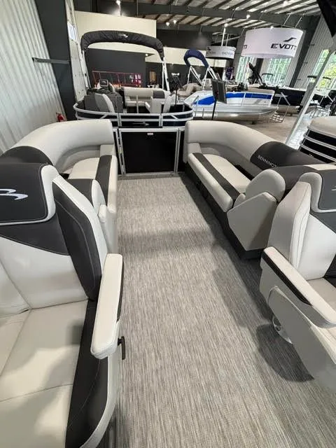 Slide: The Image of Interior of 2026 Bennington S-1 22 SSR TWIN TUBE pontoon boat. - 11