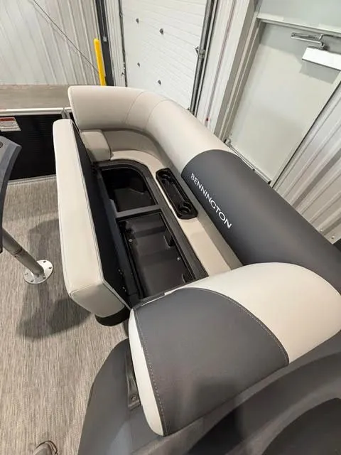 Slide: The Image of Bennington S-1 22 SSR boat seat with storage, 2026 model. - 7