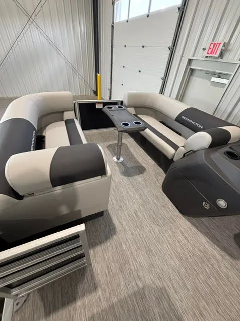 Slide: The Image of Interior of a 2026 Bennington S-1 22 SSR TWIN TUBE boat. - 8
