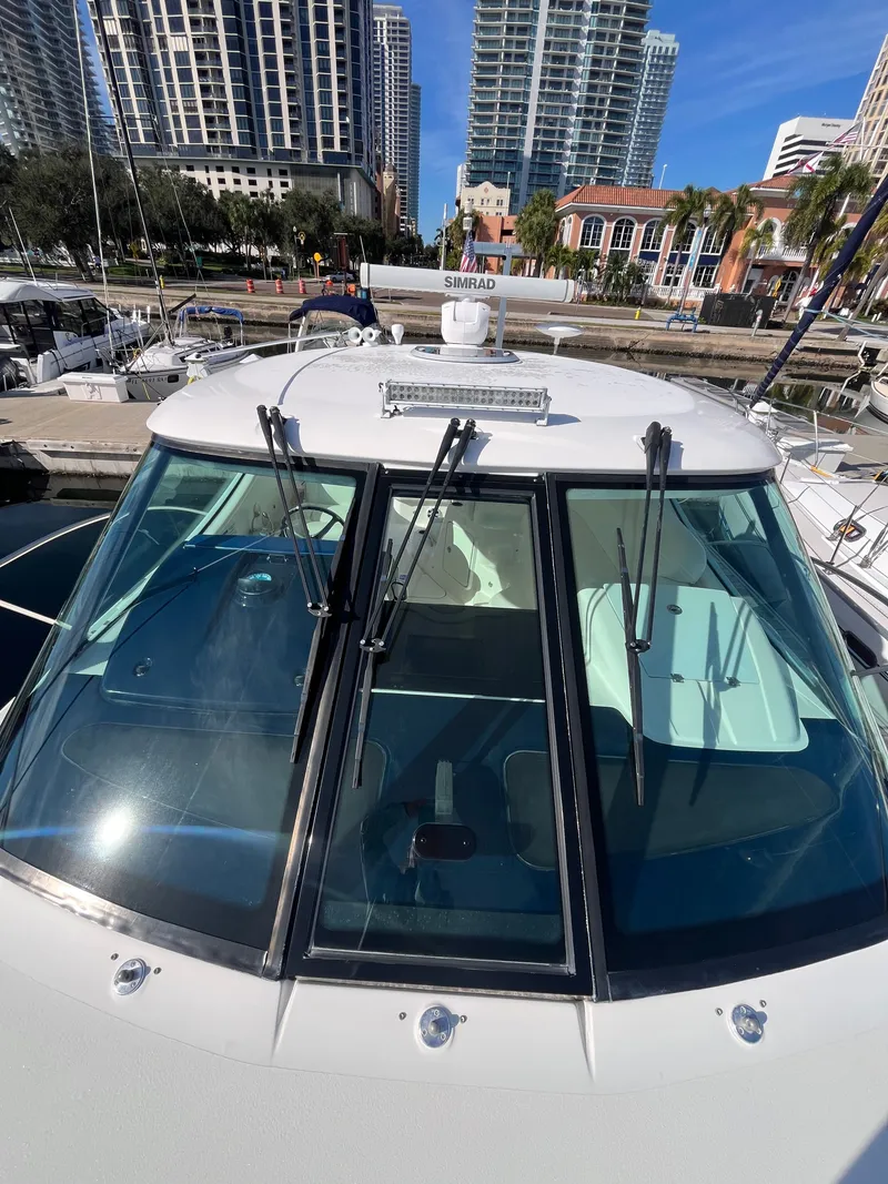 Slide: The Image of Tiara 3500 Sovran 2009 - 10