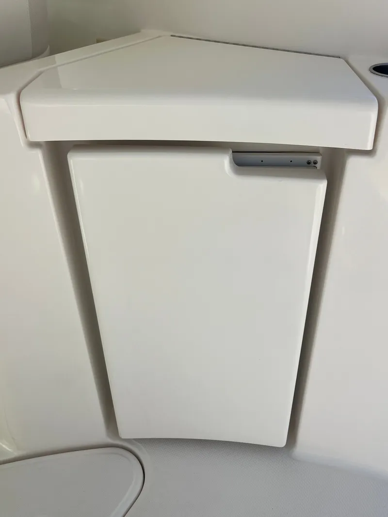 Slide: The Image of Tiara 3500 Sovran 2009 - 35