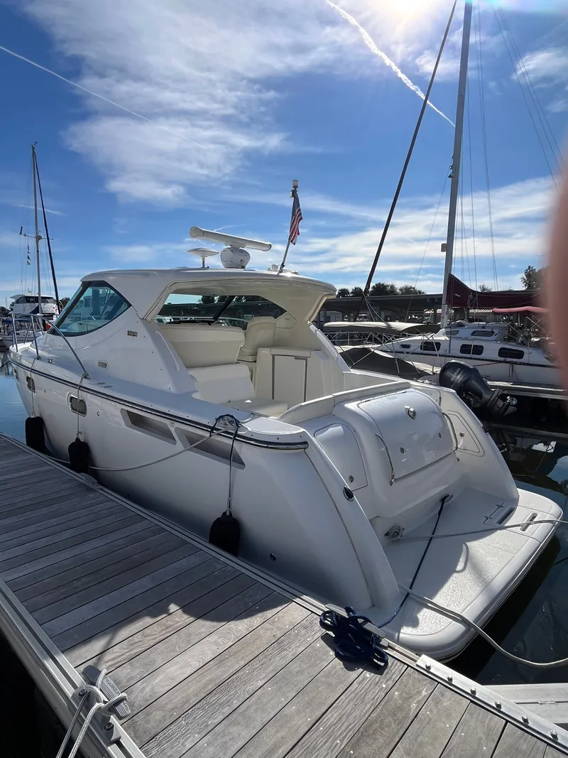 Slide: The Image of Tiara 3500 Sovran 2009 - 4