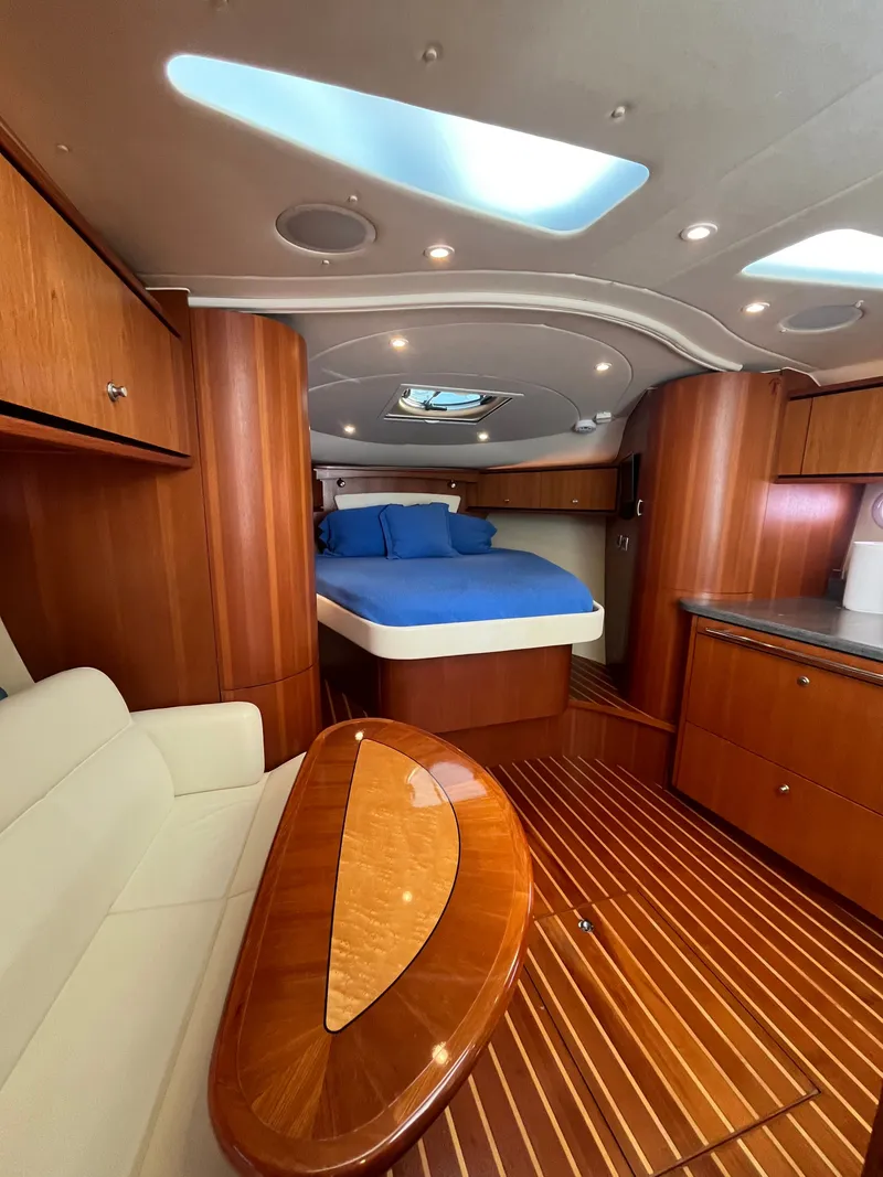 Slide: The Image of Tiara 3500 Sovran 2009 - 68