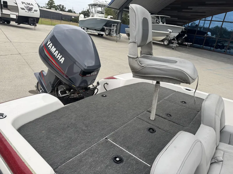 Slide: The Image of Skeeter SX180 2000 - 13