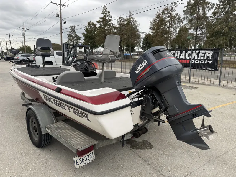 Slide: The Image of Skeeter SX180 2000 - 4