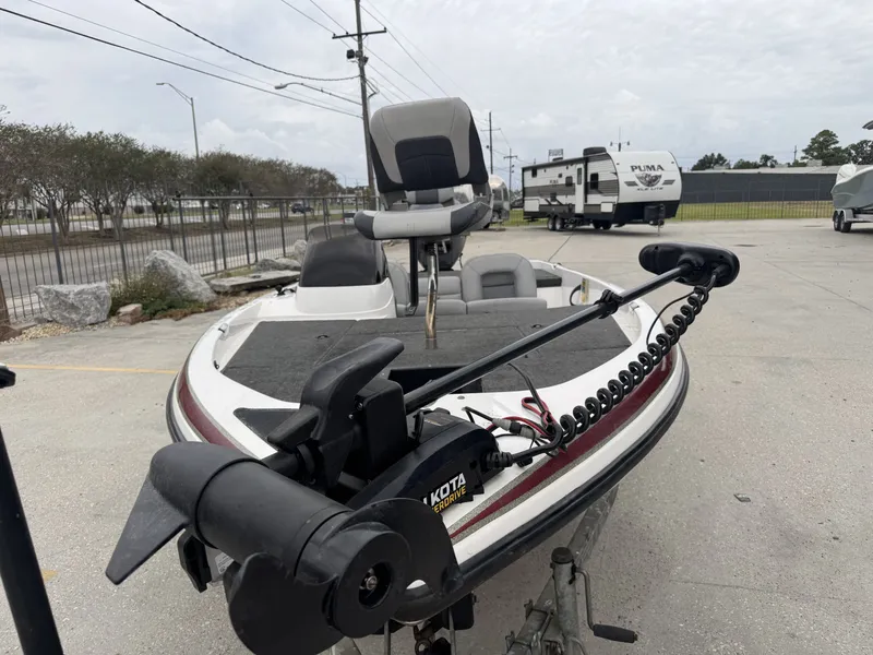 Slide: The Image of Skeeter SX180 2000 - 6