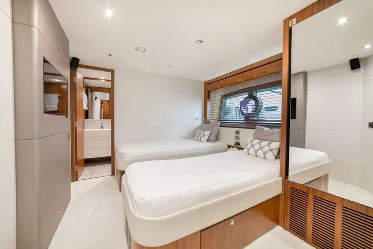 Slide: The Image of 2015 Sunseeker 28 Metre Yacht - Image 18 - 18