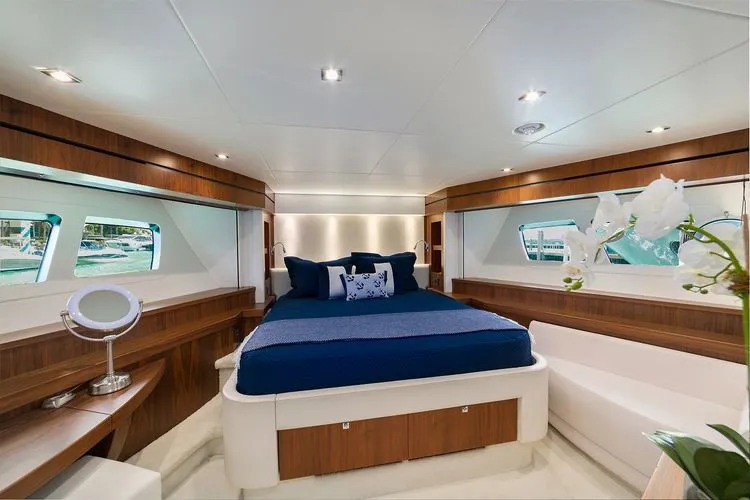 Slide: The Image of 2015 Sunseeker 28 Metre Yacht - Image 21 - 21