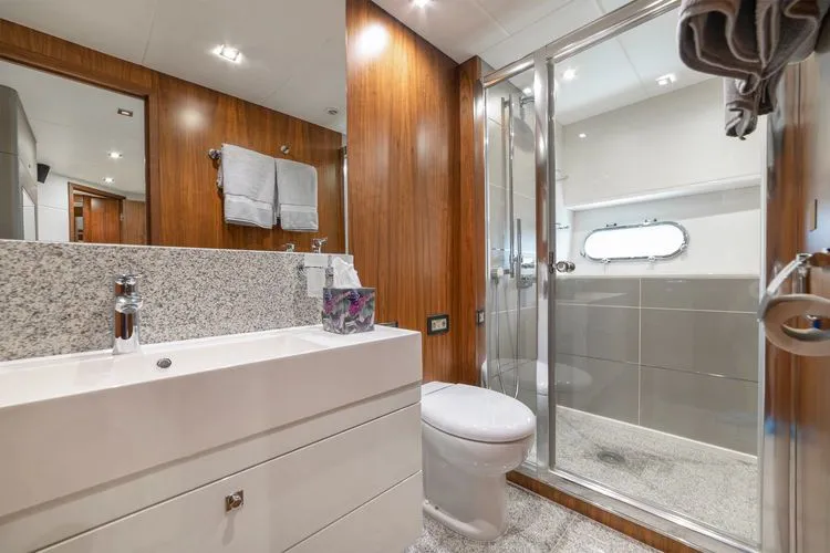 Slide: The Image of 2015 Sunseeker 28 Metre Yacht - Image 22 - 22