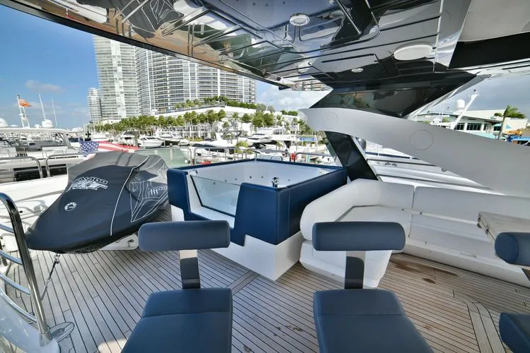 Slide: The Image of 2015 Sunseeker 28 Metre Yacht - Image 28 - 28