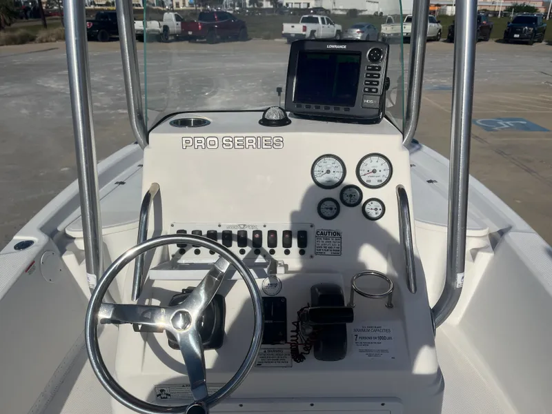 Slide: The Image of Sea Fox 200XT 2012 - 29