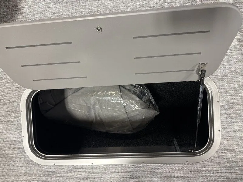 Slide: The Image of Bennington 22SSR-SPS/Snap 2026 - 11