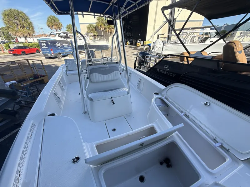 Slide: The Image of Blue Wave 2200 Pure Bay CC 2012 - 10