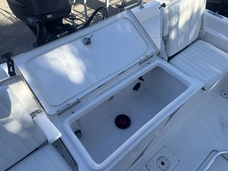 Slide: The Image of Blue Wave 2200 Pure Bay CC 2012 - 11