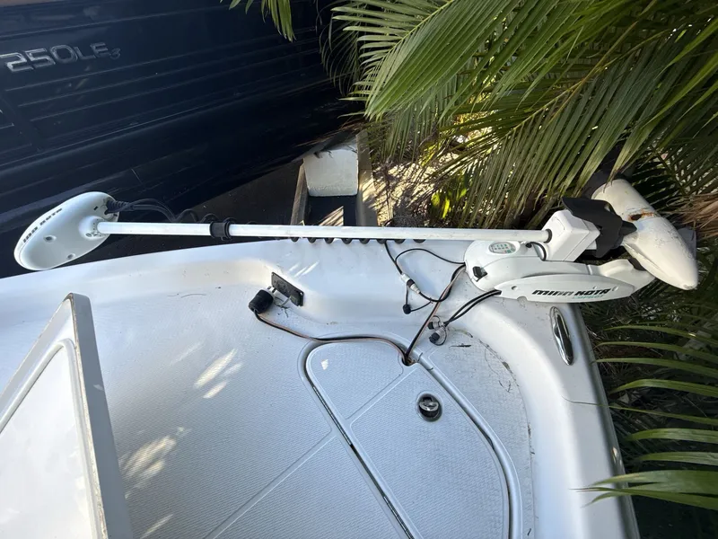 Slide: The Image of Blue Wave 2200 Pure Bay CC 2012 - 14