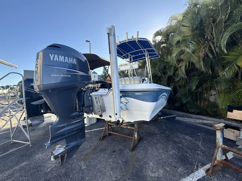 Slide: The Image of Blue Wave 2200 Pure Bay CC 2012 - 4