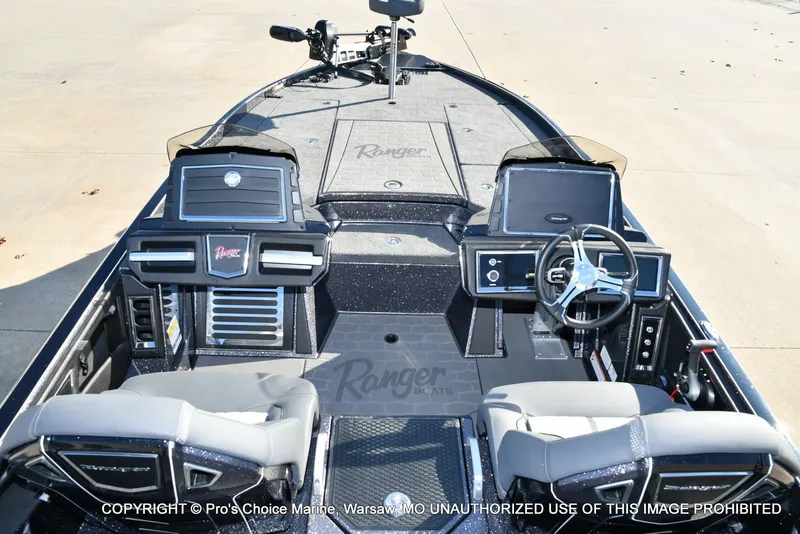 Slide: The Image of Ranger Z521R Dual Console w/300HP Pro-XS 2026 - 11