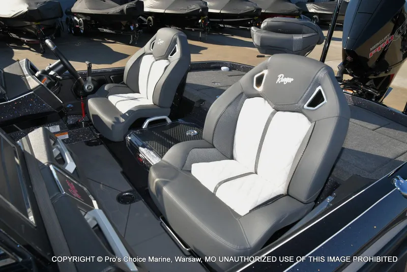 Slide: The Image of Ranger Z521R Dual Console w/300HP Pro-XS 2026 - 20