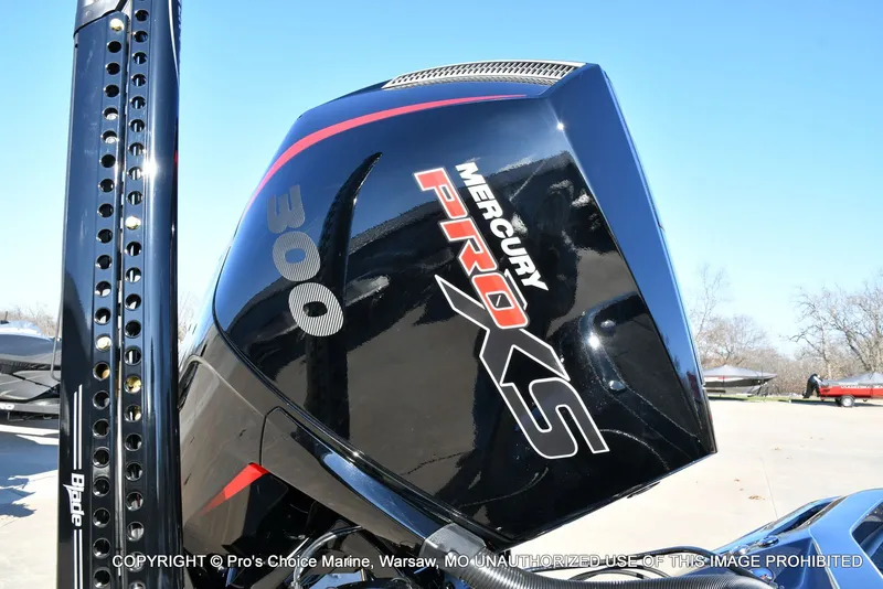 Slide: The Image of Ranger Z521R Dual Console w/300HP Pro-XS 2026 - 25