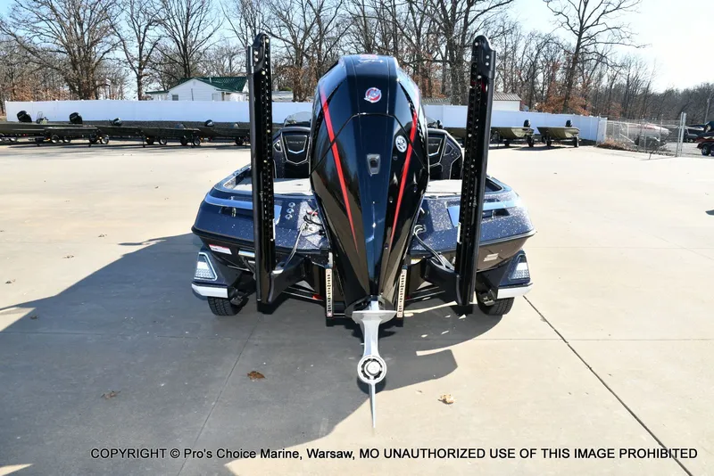 Slide: The Image of Ranger Z521R Dual Console w/300HP Pro-XS 2026 - 27