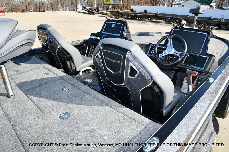 Slide: The Image of Ranger Z521R Dual Console w/300HP Pro-XS 2026 - 38