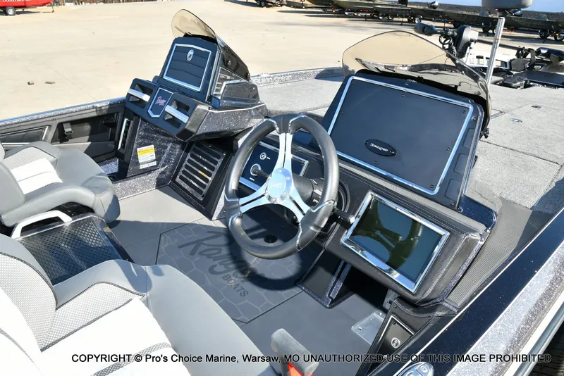 Slide: The Image of Ranger Z521R Dual Console w/300HP Pro-XS 2026 - 39