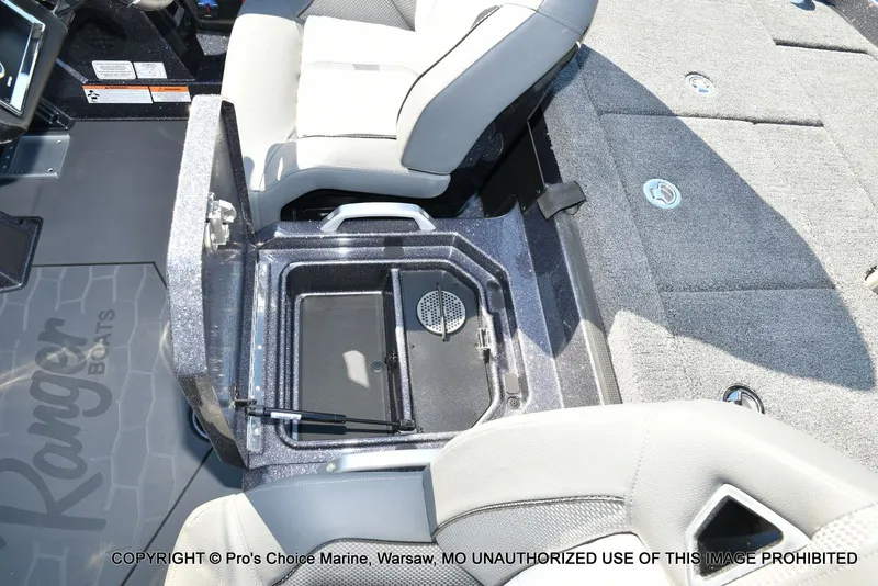Slide: The Image of Ranger Z521R Dual Console w/300HP Pro-XS 2026 - 57
