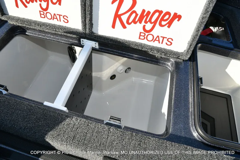 Slide: The Image of Ranger Z521R Dual Console w/300HP Pro-XS 2026 - 69