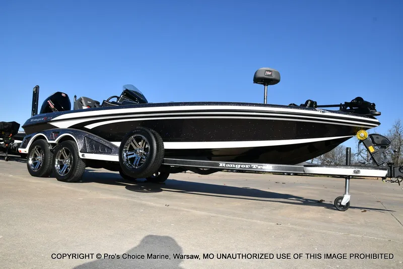 Slide: The Image of Ranger Z521R Dual Console w/300HP Pro-XS 2026 - 82