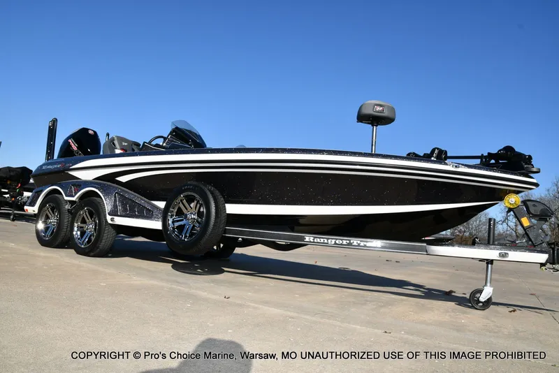 Slide: The Image of Ranger Z521R Dual Console w/300HP Pro-XS 2026 - 83