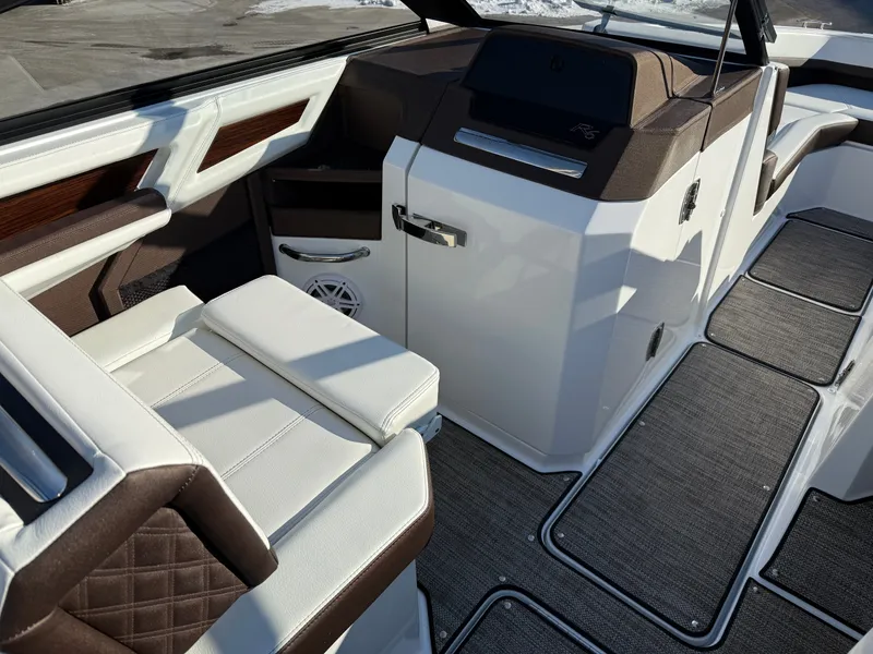 Slide: The Image of Cobalt R6 2026 - 1007