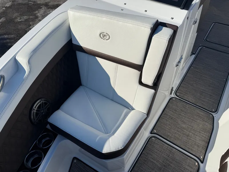 Slide: The Image of Cobalt R6 2026 - 1060