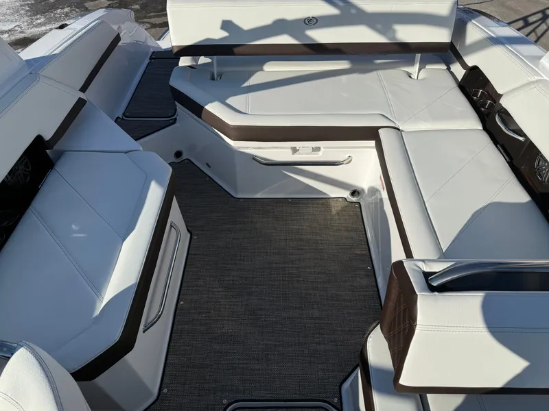 Slide: The Image of Cobalt R6 2026 - 1074