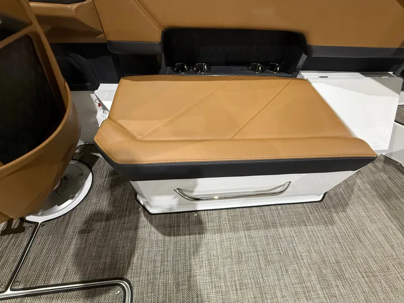 Slide: The Image of Cobalt R8 2026 - 942