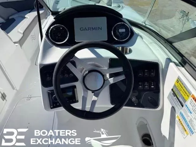 Slide: The Image of Hurricane SunDeck 2400 OB 2026 - 7