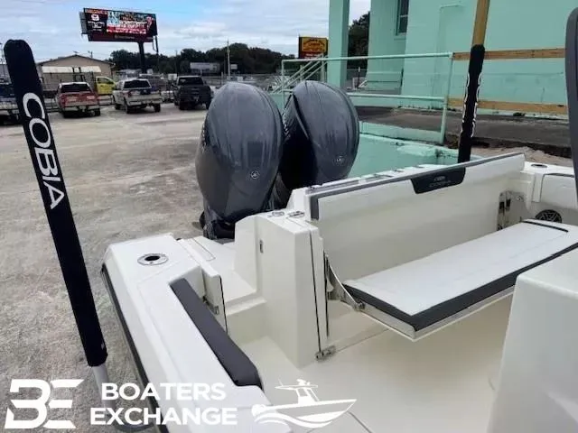 Slide: The Image of Cobia 245 Center Console 2026 - 5