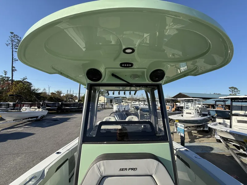Slide: The Image of Sea Pro 245 SEA KEEPER RIDE EQUIPPED 2026 - 10