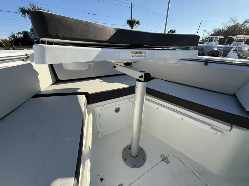 Slide: The Image of Sea Pro 245 SEA KEEPER RIDE EQUIPPED 2026 - 5