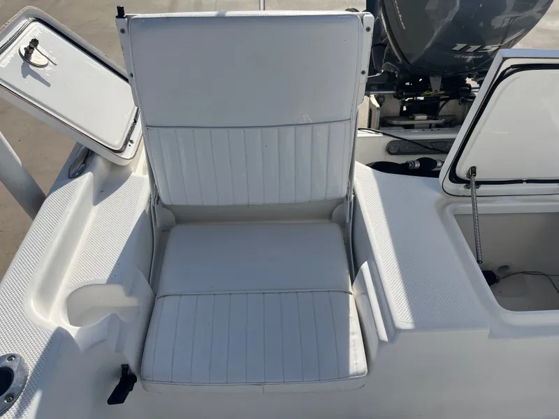 Slide: The Image of Sea Fox 200XT 2012 - 23