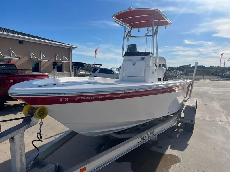 Slide: The Image of Sea Fox 200XT 2012 - 3