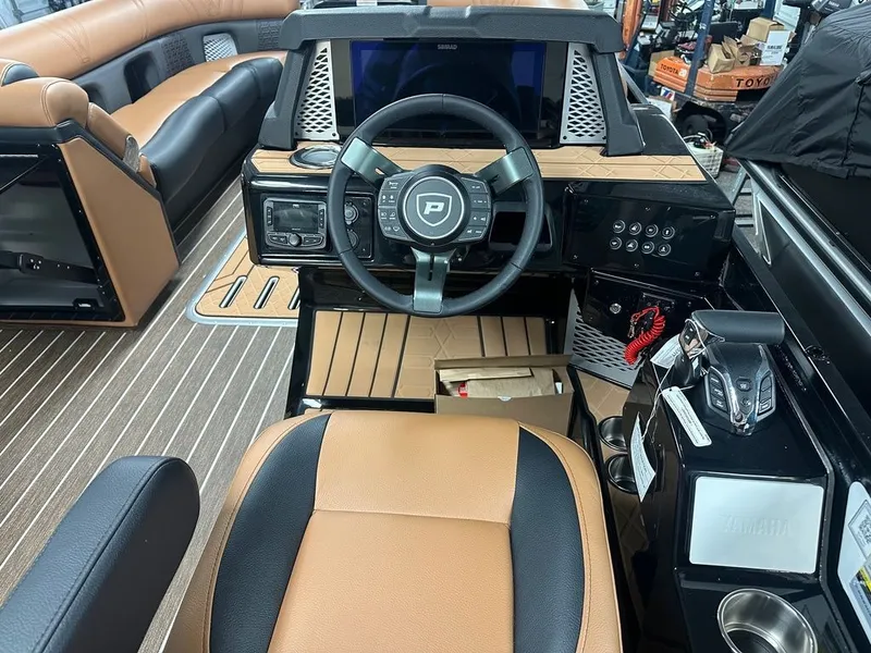 Slide: The Image of Premier 250 Intrigue RF CL 2026 - 10