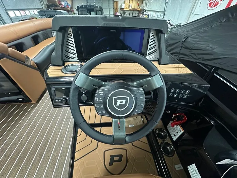 Slide: The Image of Premier 250 Intrigue RF CL 2026 - 9