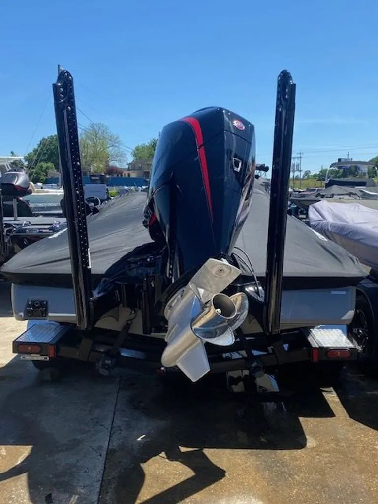 Slide: The Image of Caymas CX 20 2023 - 8