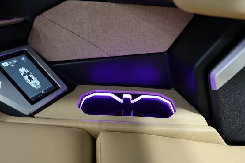 Slide: The Image of MasterCraft X24 2026 - 20