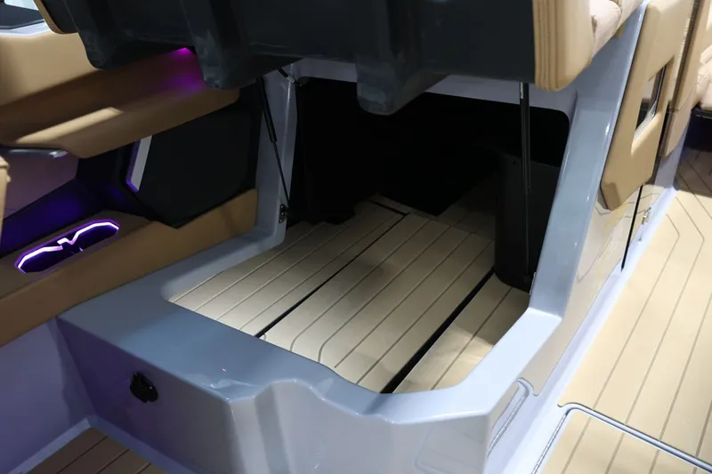 Slide: The Image of MasterCraft X24 2026 - 38