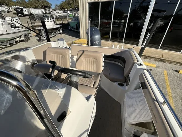 Slide: The Image of Hurricane SS211 2014 - 6